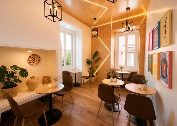 Happy Sintra Inn Guesthouse & Breakfast
